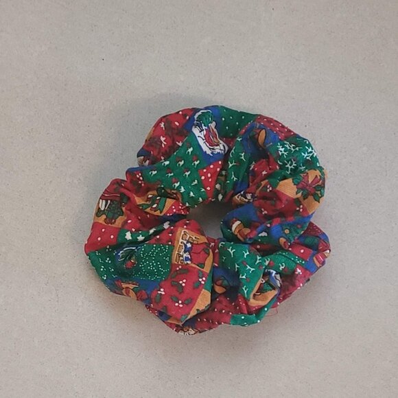 Christmas Themed Scrunchie - Picture 1 of 4